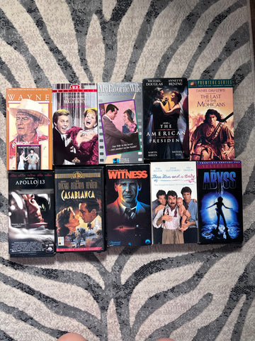 Vintage VHS Lot of 10 Classic Films | Casablanca Apollo 13 Witness American President + More