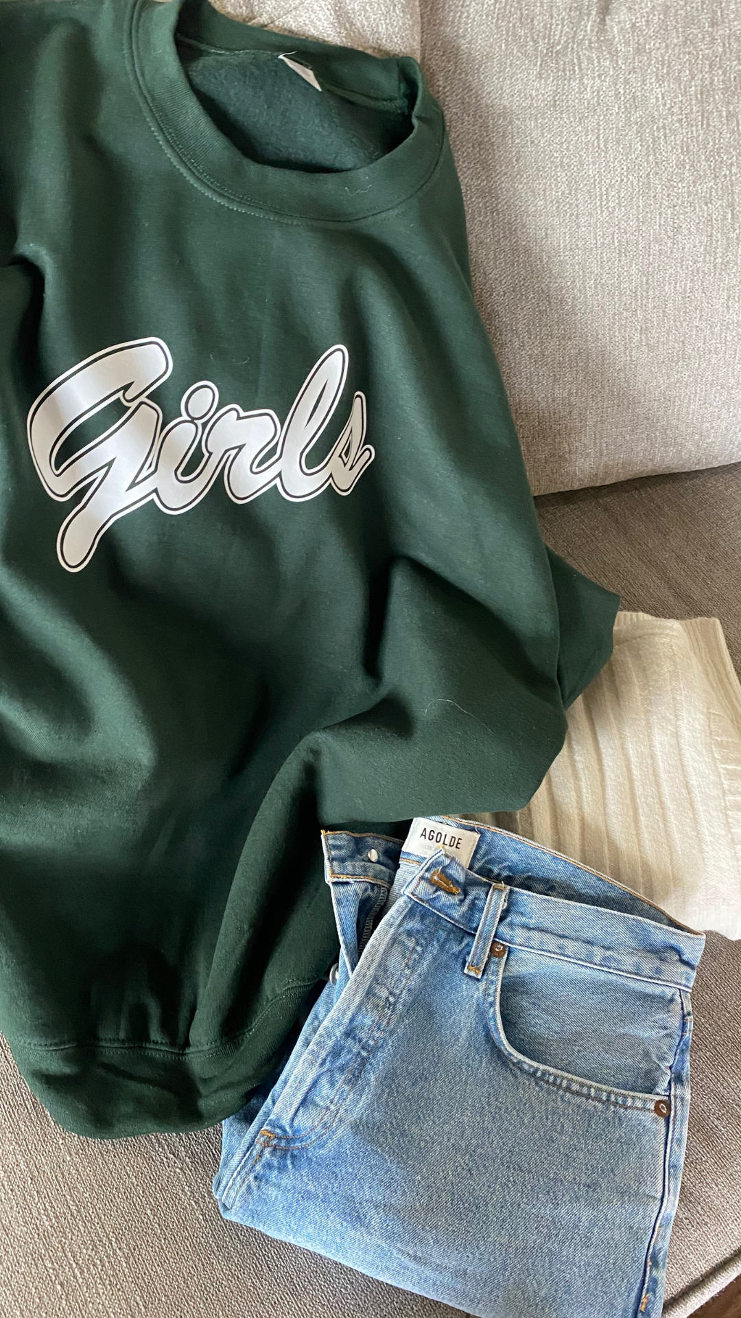 Girls sweatshirt friends deals